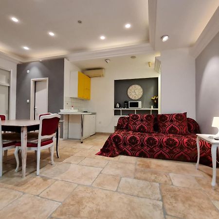 Apartmani N.May'S Karlovac Esterno foto