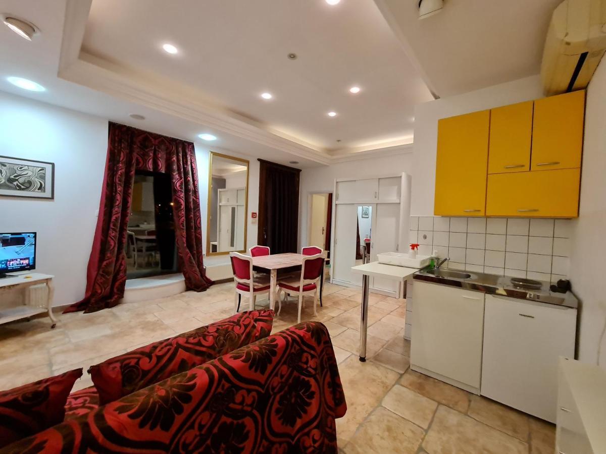 Apartmani N.May'S Karlovac Esterno foto