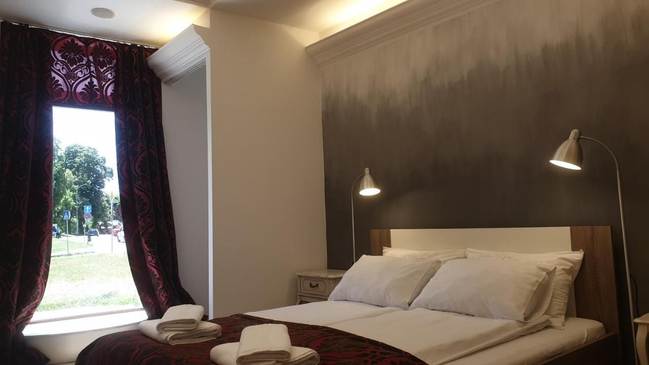 Apartmani N.May'S Karlovac Esterno foto