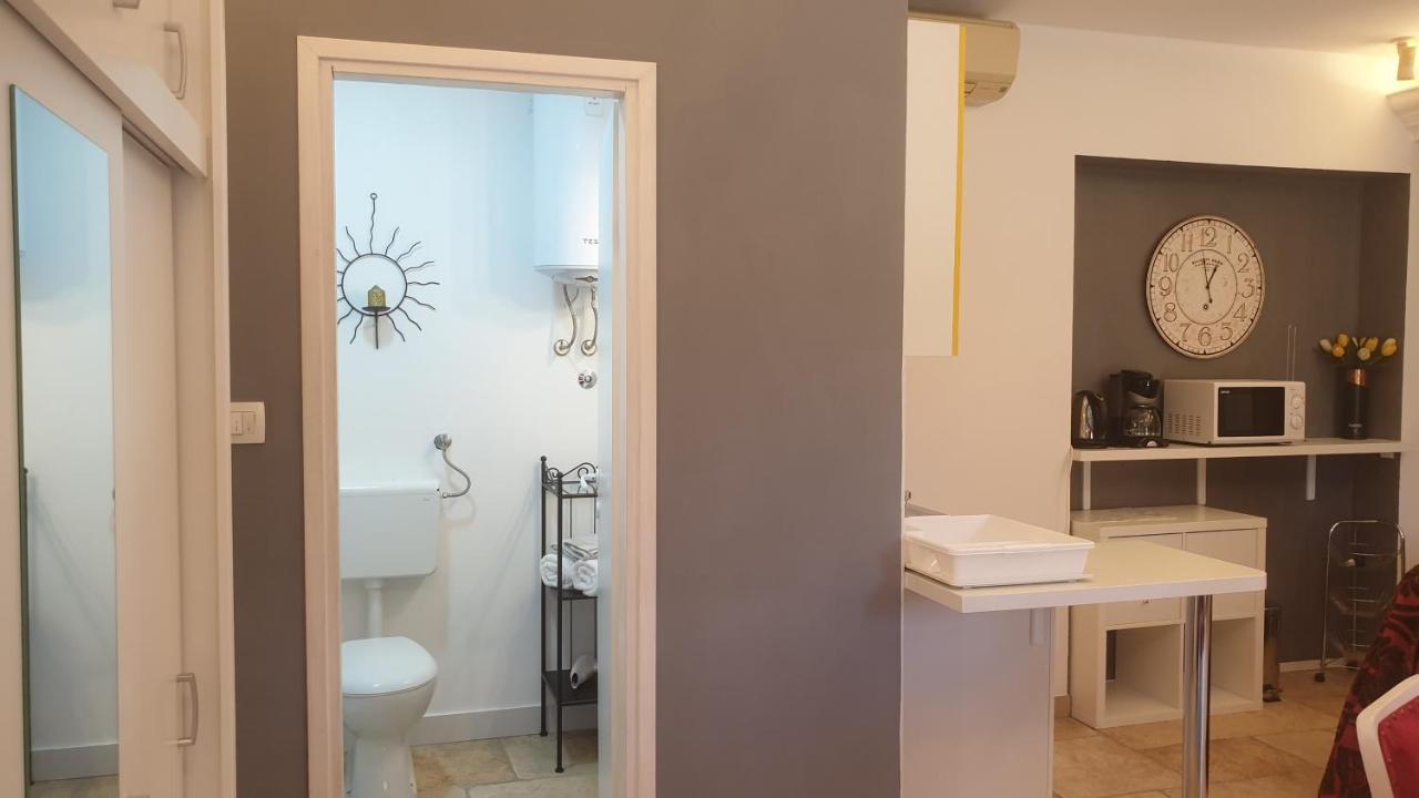 Apartmani N.May'S Karlovac Esterno foto