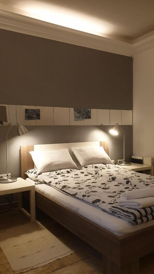 Apartmani N.May'S Karlovac Esterno foto